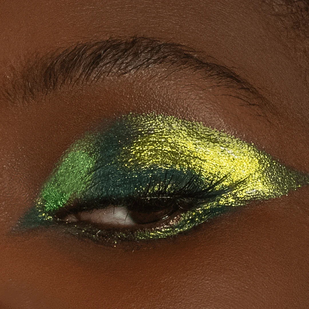 Multichrome Eyeliner Pencil - Jungle Mirage - Image 3